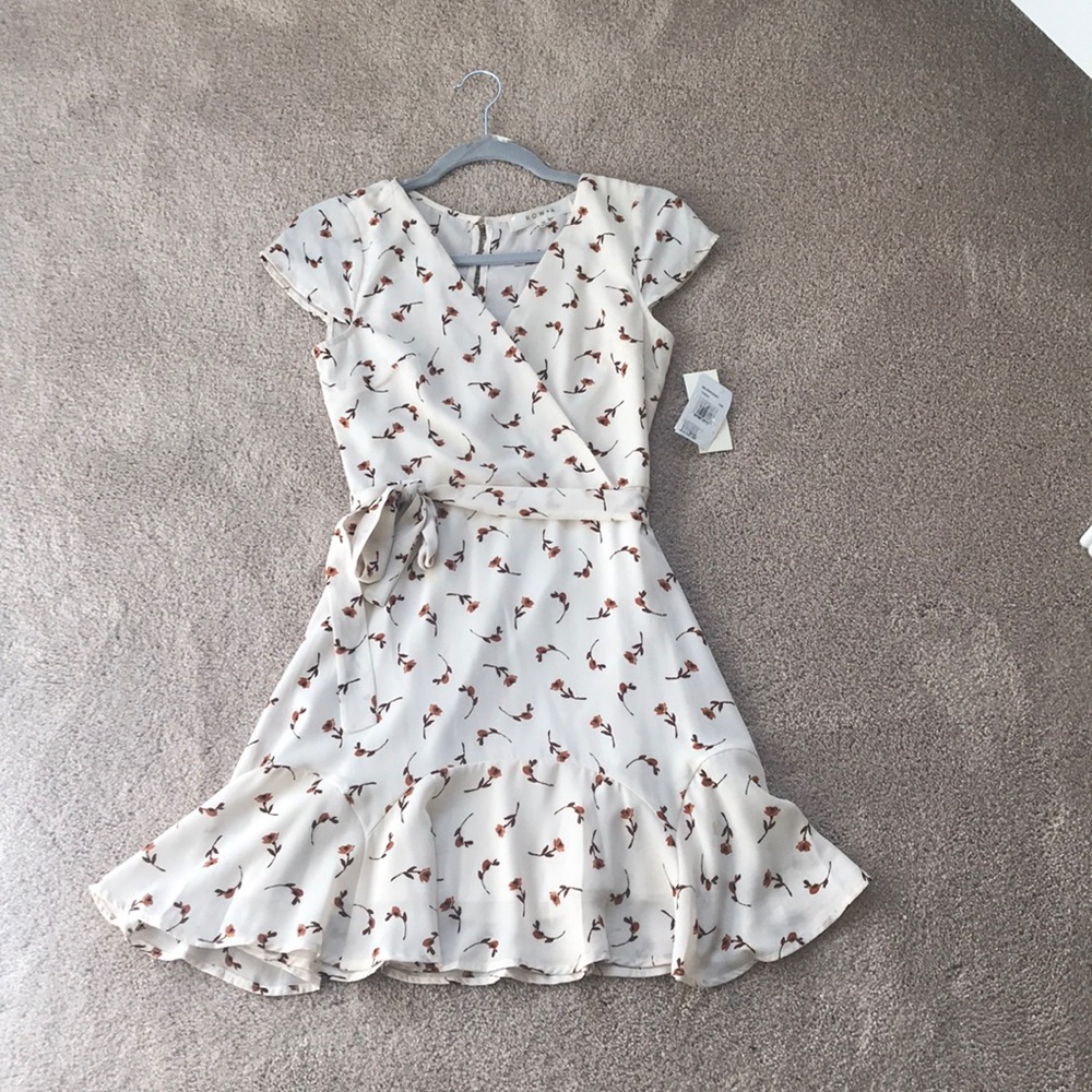 BNWT‼️ ROW A RUST FLORAL MINI DRESS‼️